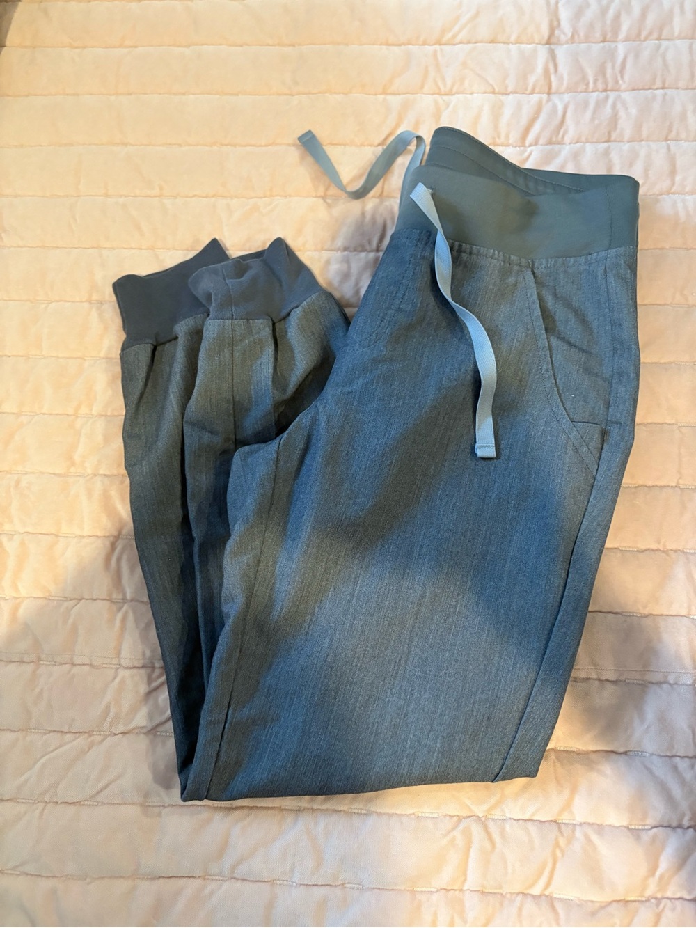 Figs Slate Blue Women’s Jogger Sweatpants with Drawstring